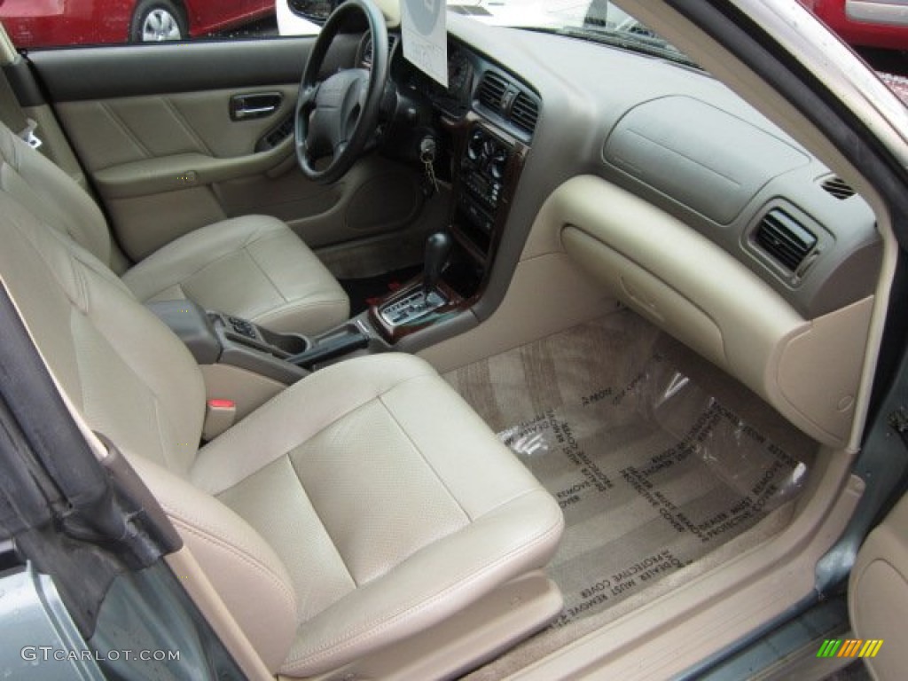 Beige Interior 2000 Subaru Outback Wagon Photo #55839908