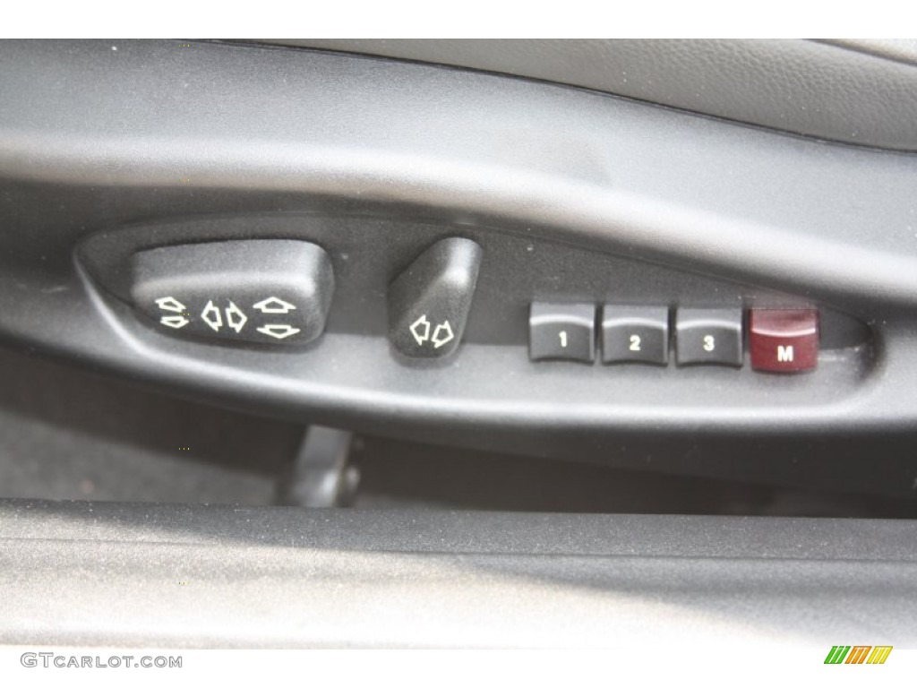 2003 Z4 3.0i Roadster - Titanium Silver Metallic / Black photo #17