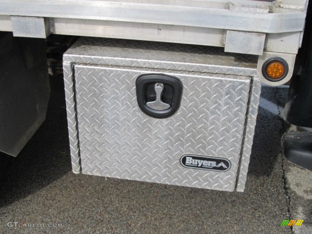 2011 F350 Super Duty XL Regular Cab 4x4 Chassis Stake Truck - Forest Green Metallic / Steel photo #3