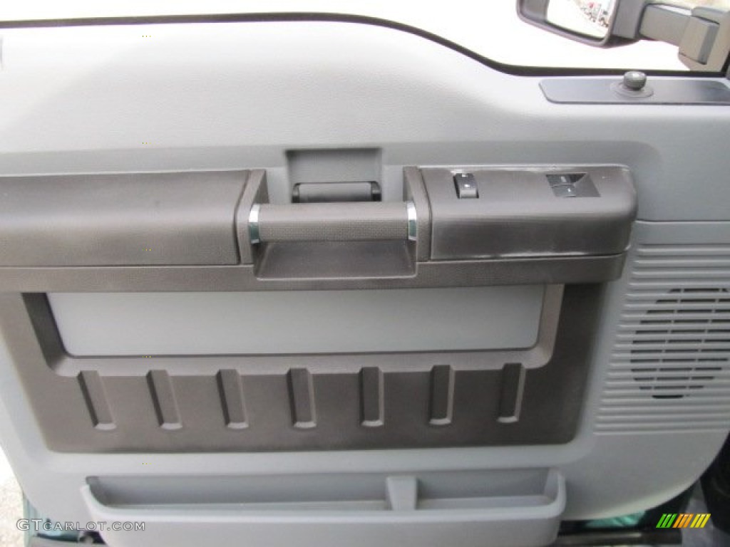 2011 F350 Super Duty XL Regular Cab 4x4 Chassis Stake Truck - Forest Green Metallic / Steel photo #13