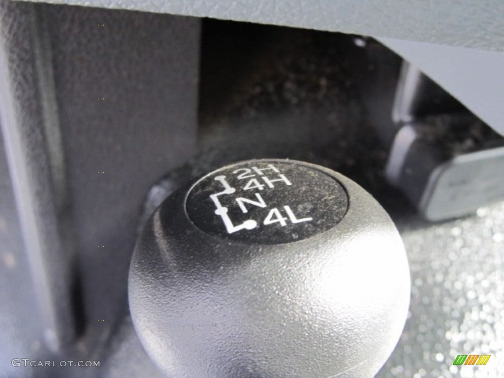 2011 F350 Super Duty XL Regular Cab 4x4 Chassis Stake Truck - Forest Green Metallic / Steel photo #16