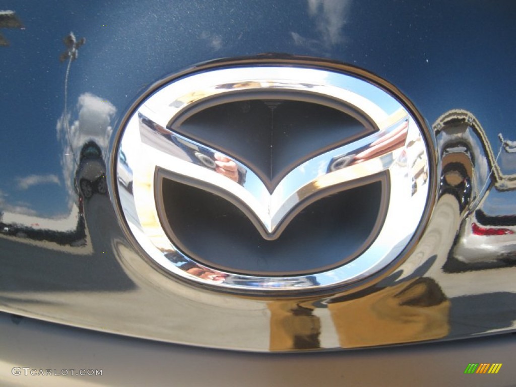 2012 Mazda MAZDA3 i Sport 4 Door Marks and Logos Photos