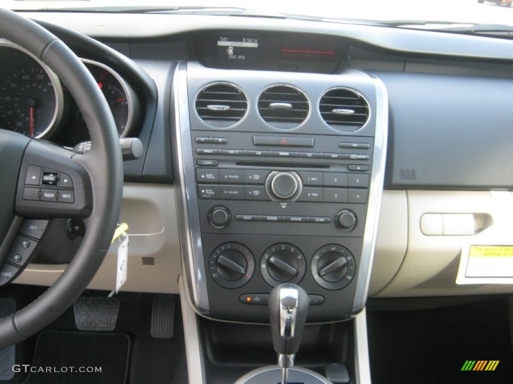 2011 Mazda CX-7 i Sport Controls Photo #55843967