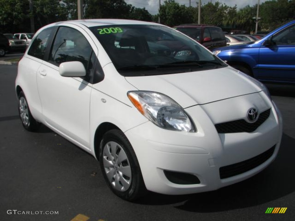 2009 Yaris 3 Door Liftback - Polar White / Dark Charcoal photo #1