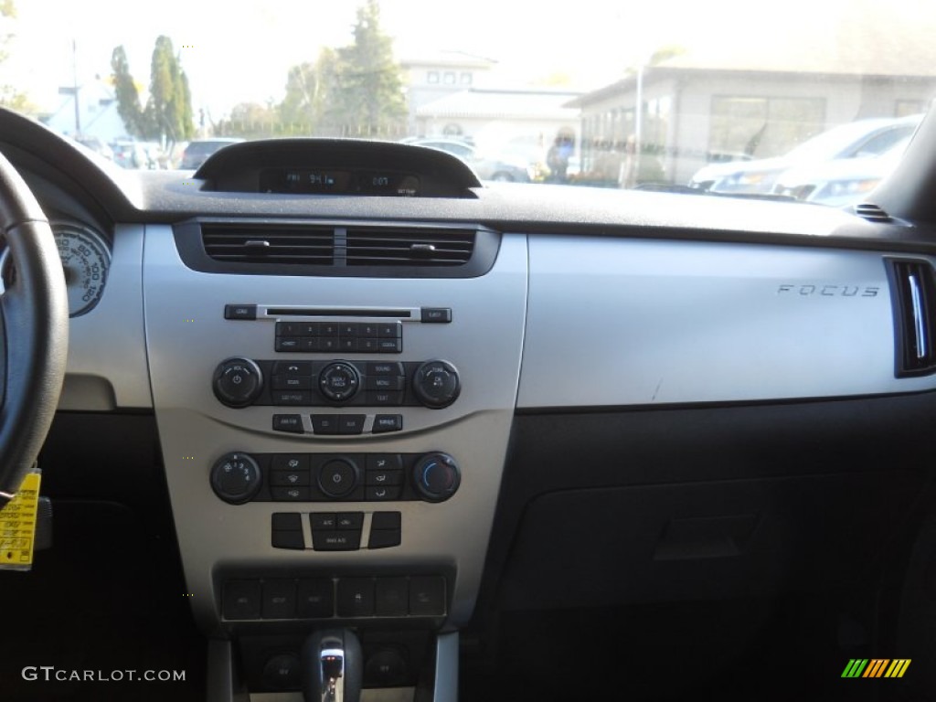 2010 Focus SES Sedan - Sterling Grey Metallic / Charcoal Black photo #19