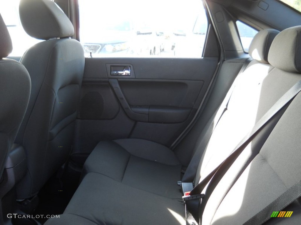 2010 Focus SES Sedan - Sterling Grey Metallic / Charcoal Black photo #20