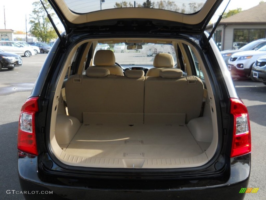 2008 Kia Rondo LX Trunk Photo #55851856