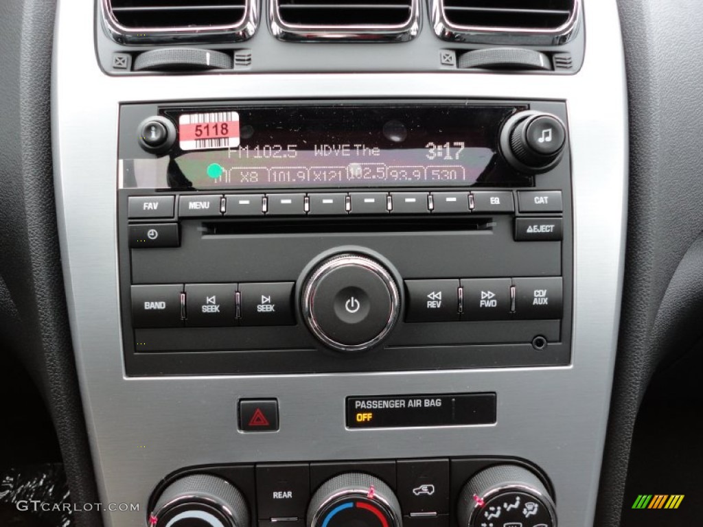 2012 GMC Acadia SLE AWD Audio System Photo #55854988