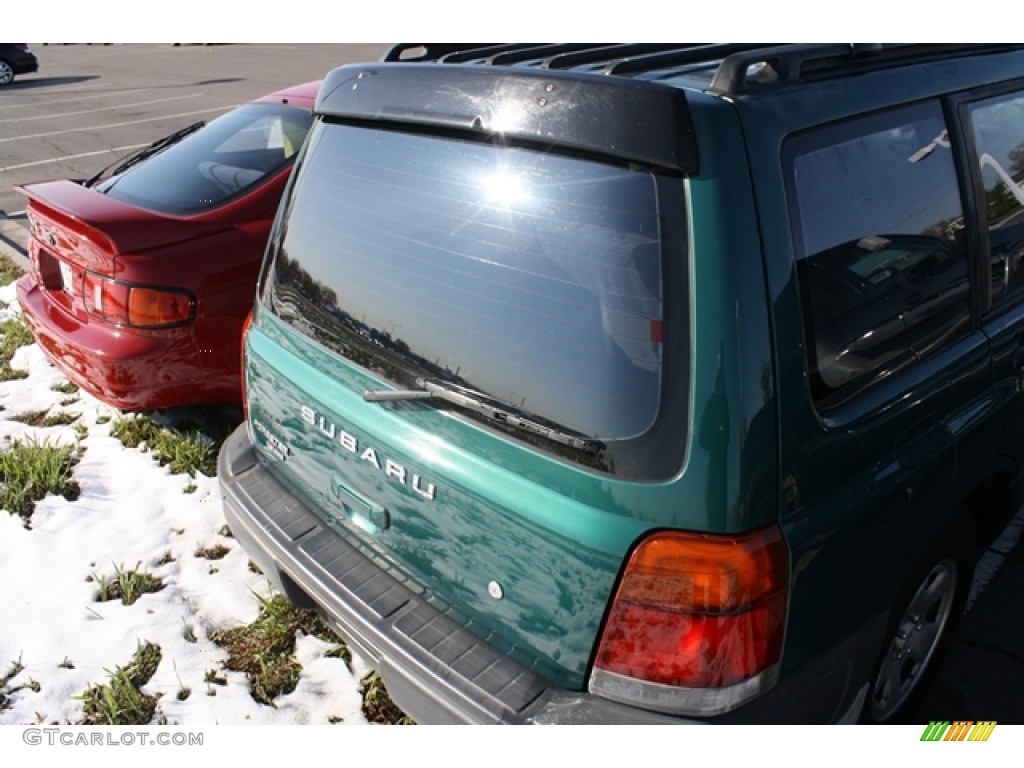 2000 Forester 2.5 L - Arcadia Green / Beige photo #17