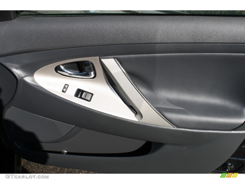 2009 Camry SE V6 - Black / Charcoal photo #11