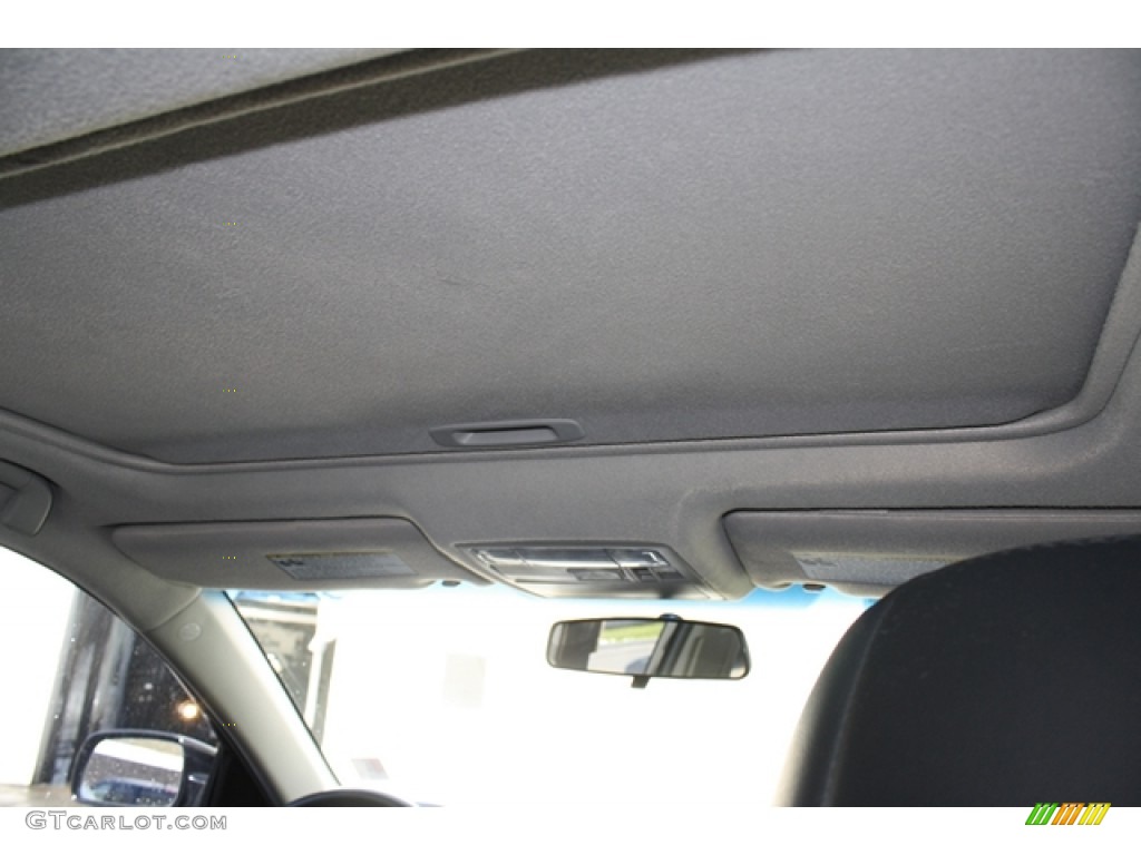 2009 Camry SE V6 - Black / Charcoal photo #17