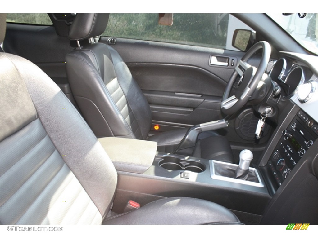 Dark Charcoal Interior 2009 Ford Mustang GT Premium Coupe Photo #55855732