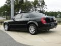 Brilliant Black - 300 C HEMI Photo No. 6