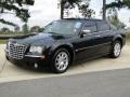 Brilliant Black - 300 C HEMI Photo No. 10