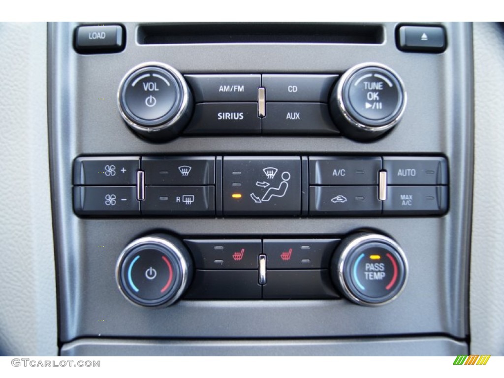 2012 Ford Taurus SEL Controls Photo #55858486