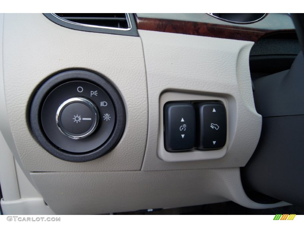 2012 Ford Taurus Limited Controls Photo #55858774