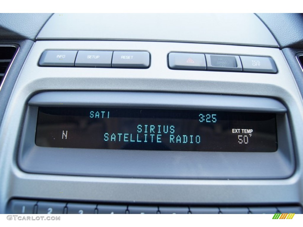 2012 Ford Taurus SEL Controls Photo #55860025