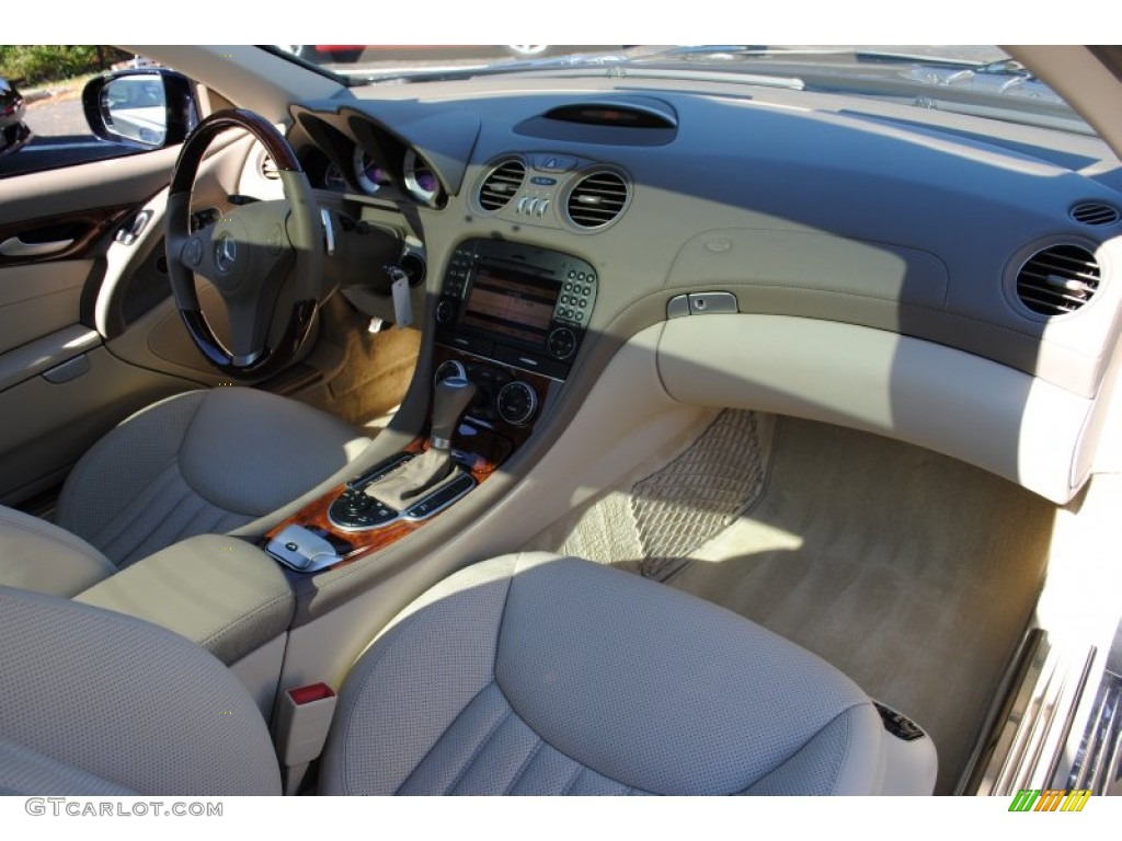 Stone Interior 2009 Mercedes-Benz SL 550 Roadster Photo #55862606