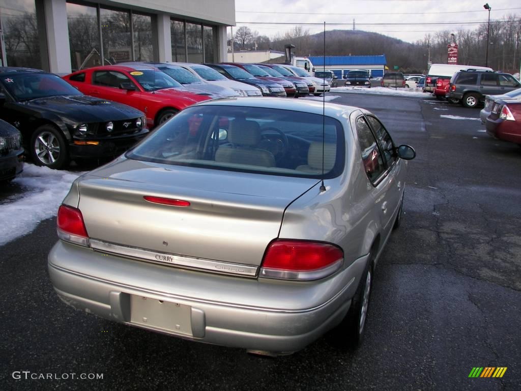 2000 Cirrus LXi - Bright Silver Metallic / Silver Fern photo #5