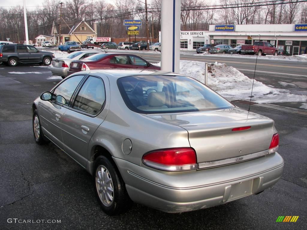 2000 Cirrus LXi - Bright Silver Metallic / Silver Fern photo #6