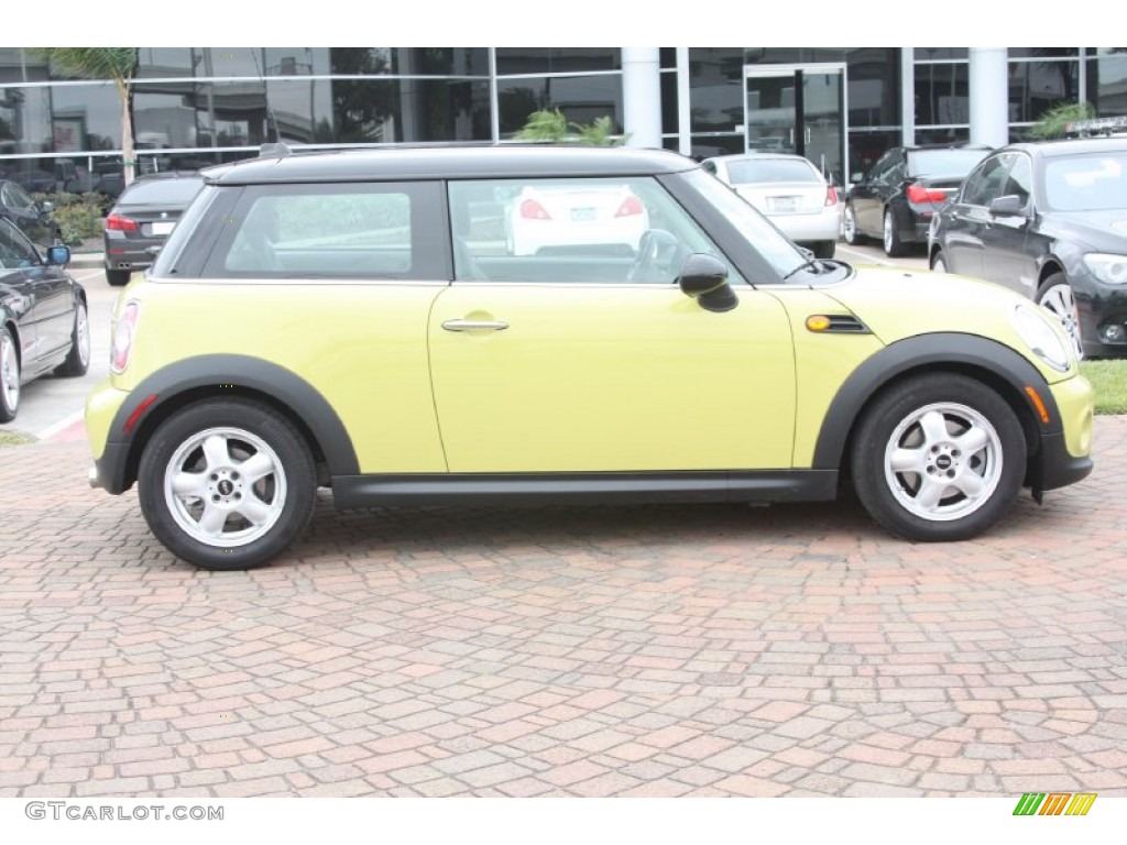 2011 Cooper Hardtop - Interchange Yellow / Carbon Black photo #3