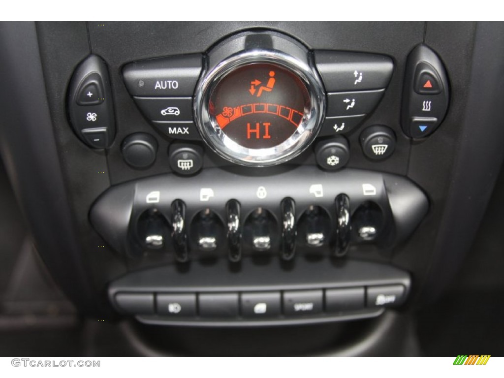 2012 Mini Cooper S Countryman Controls Photo #55867918