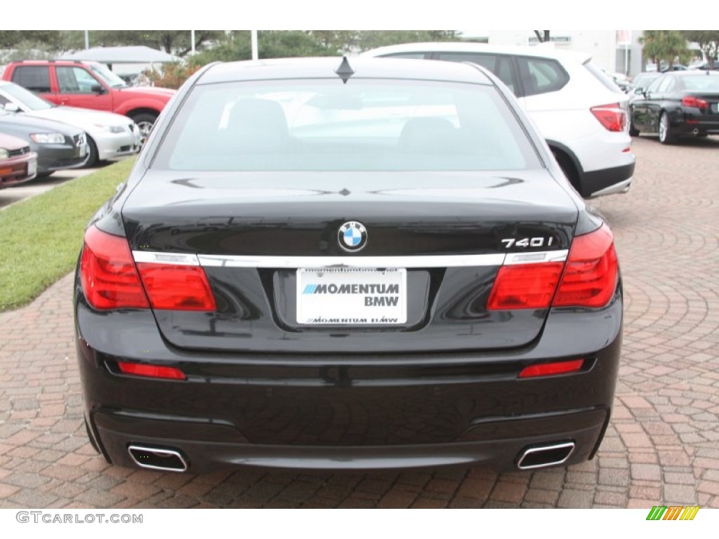 2012 7 Series 740i Sedan - Black Sapphire Metallic / Black photo #7