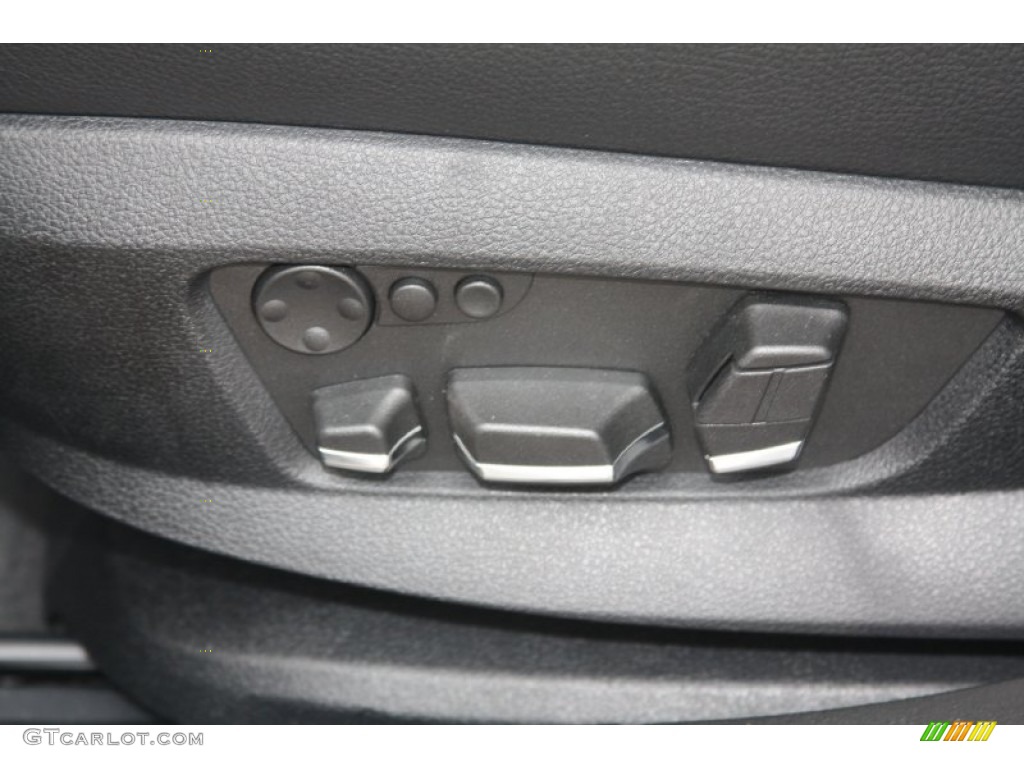 2012 7 Series 740i Sedan - Black Sapphire Metallic / Black photo #12