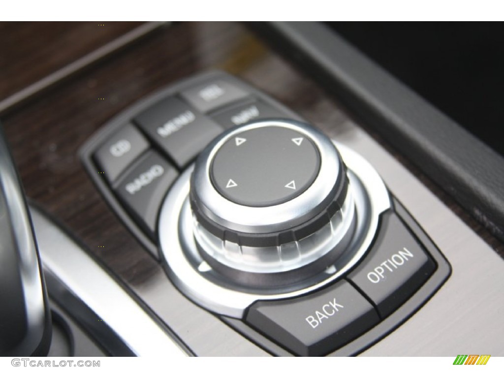 2012 BMW 7 Series 740i Sedan Controls Photo #55869877