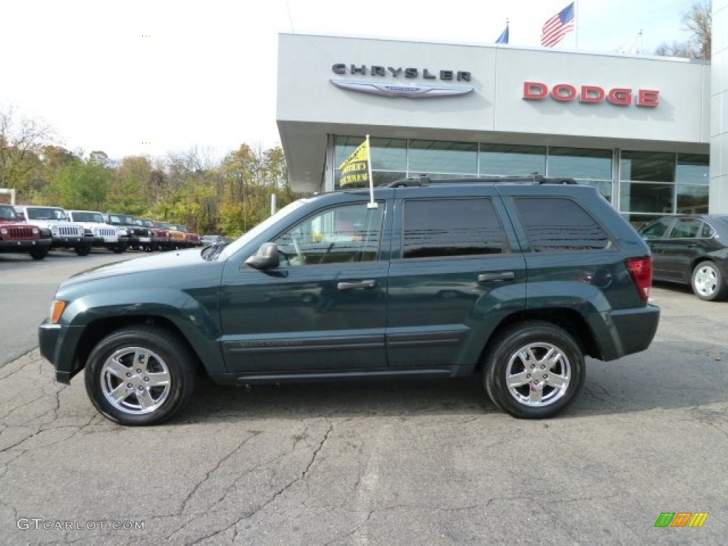2005 Grand Cherokee Laredo 4x4 - Deep Beryl Green Pearl / Khaki photo #2