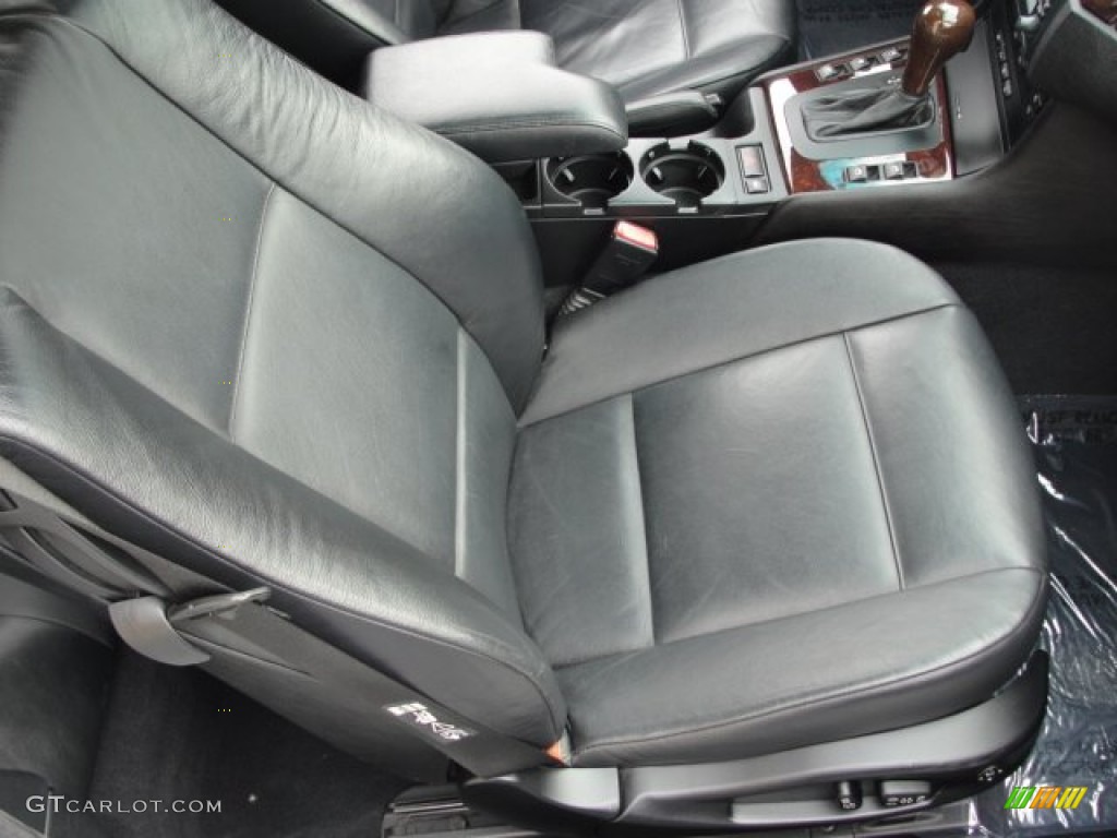 2005 3 Series 325i Convertible - Alpine White / Black photo #25