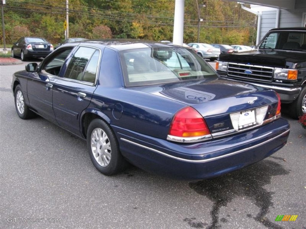 2003 Crown Victoria LX - Dark Blue Pearl / Medium Parchment photo #7