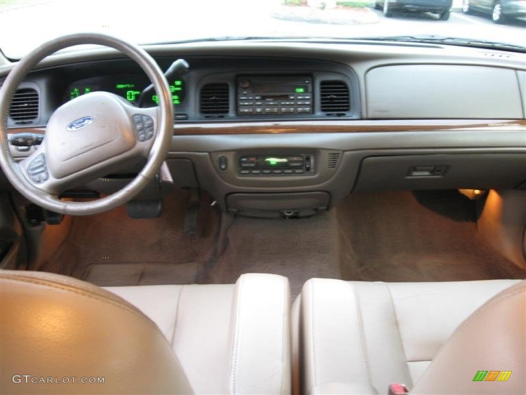 2003 Crown Victoria LX - Dark Blue Pearl / Medium Parchment photo #11