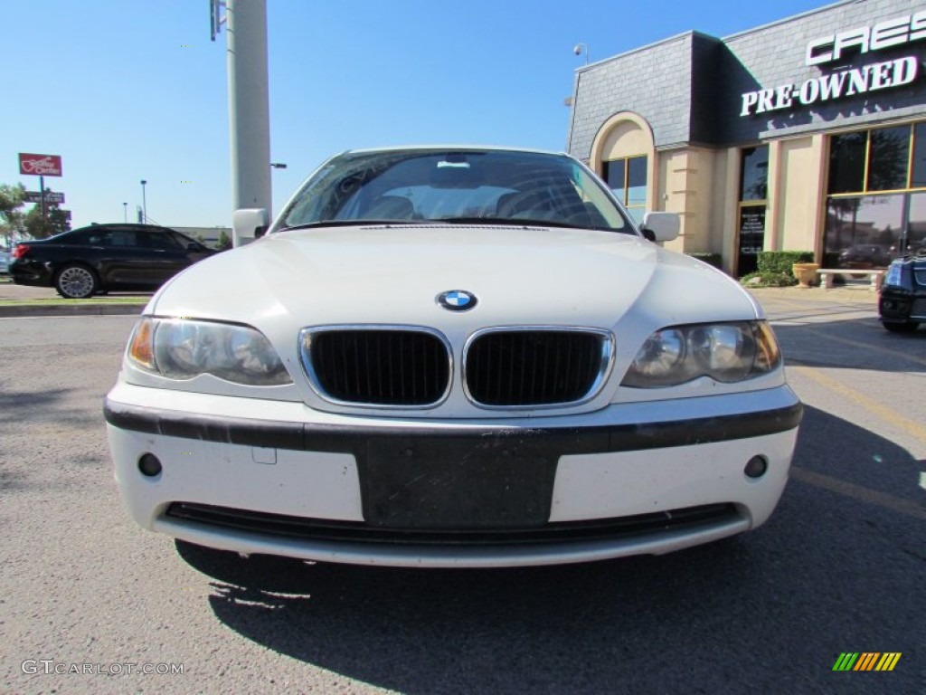 2004 3 Series 325i Sedan - Alpine White / Sand photo #6