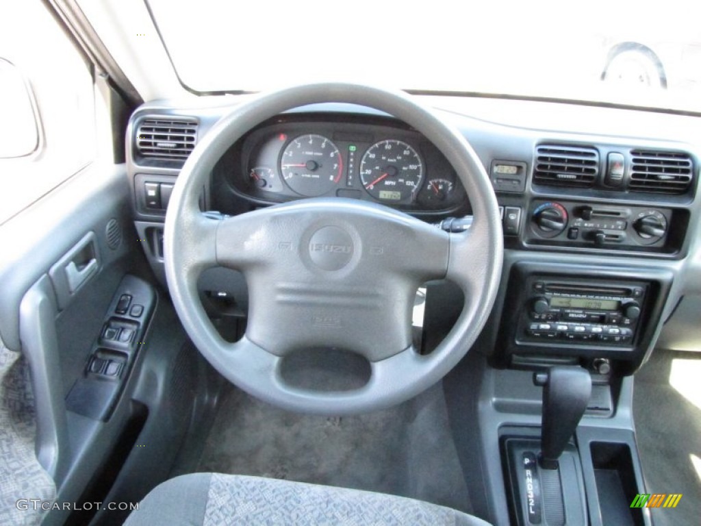 2002 Isuzu Rodeo S Dashboard Photos