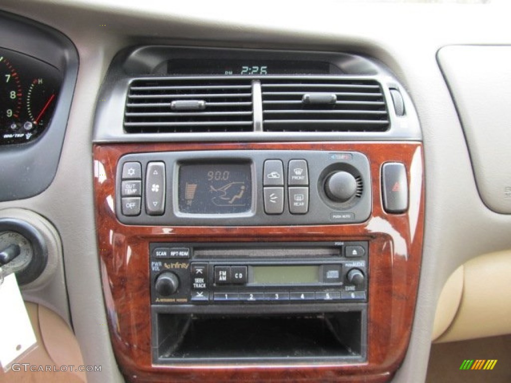 2003 Mitsubishi Diamante LS Sedan Controls Photo #55880563