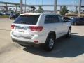 Stone White - Grand Cherokee Laredo Photo No. 5