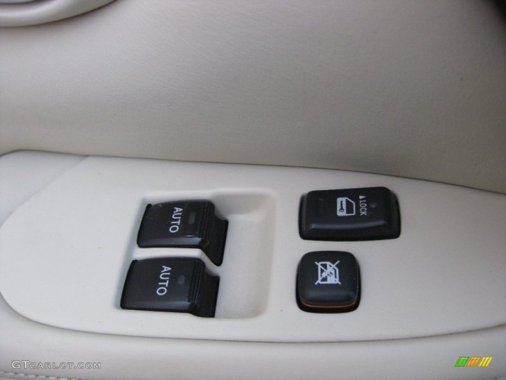 2008 Lexus SC 430 Convertible Controls Photo #55883299