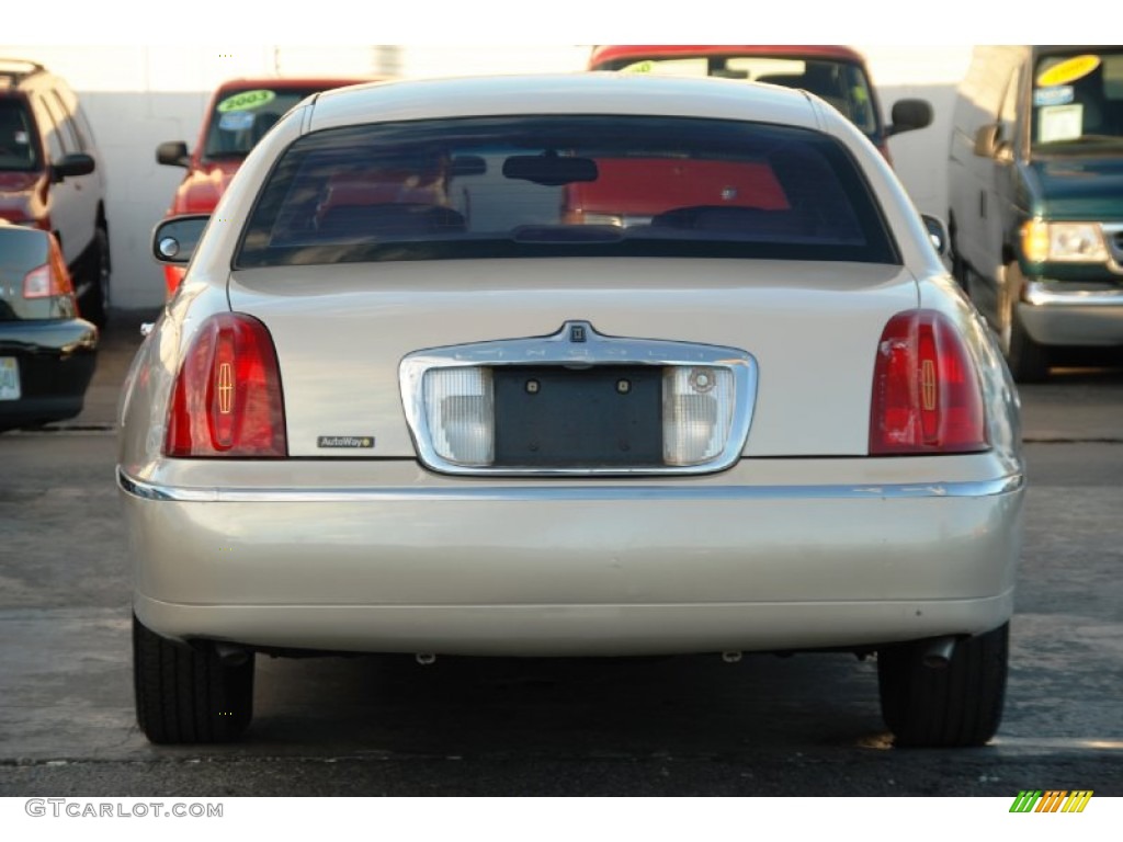 2001 Lincoln Town Car Cartier Exterior Photos