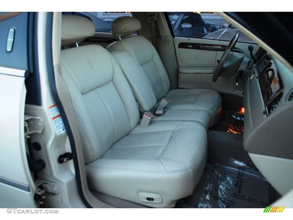 Light Parchment Interior 2001 Lincoln Town Car Cartier Photo #55885174
