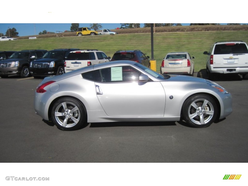 2010 370Z Coupe - Brilliant Silver / Black Cloth photo #6