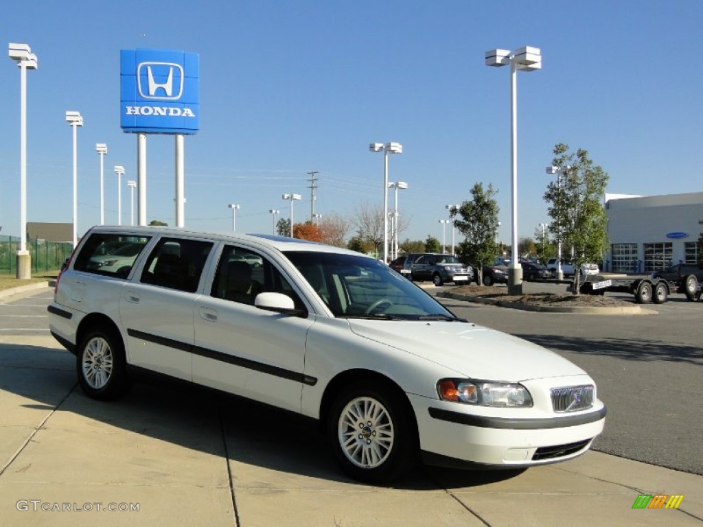 2004 V70 2.4 - Ice White / Beige/Light Sand photo #3