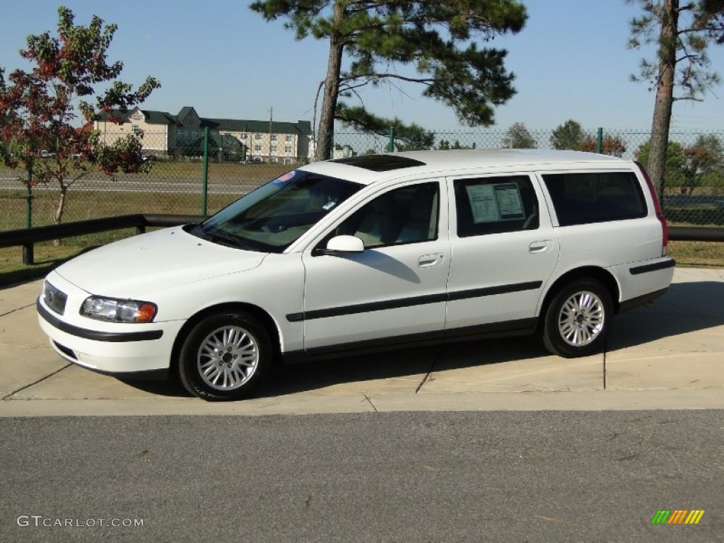 2004 V70 2.4 - Ice White / Beige/Light Sand photo #9