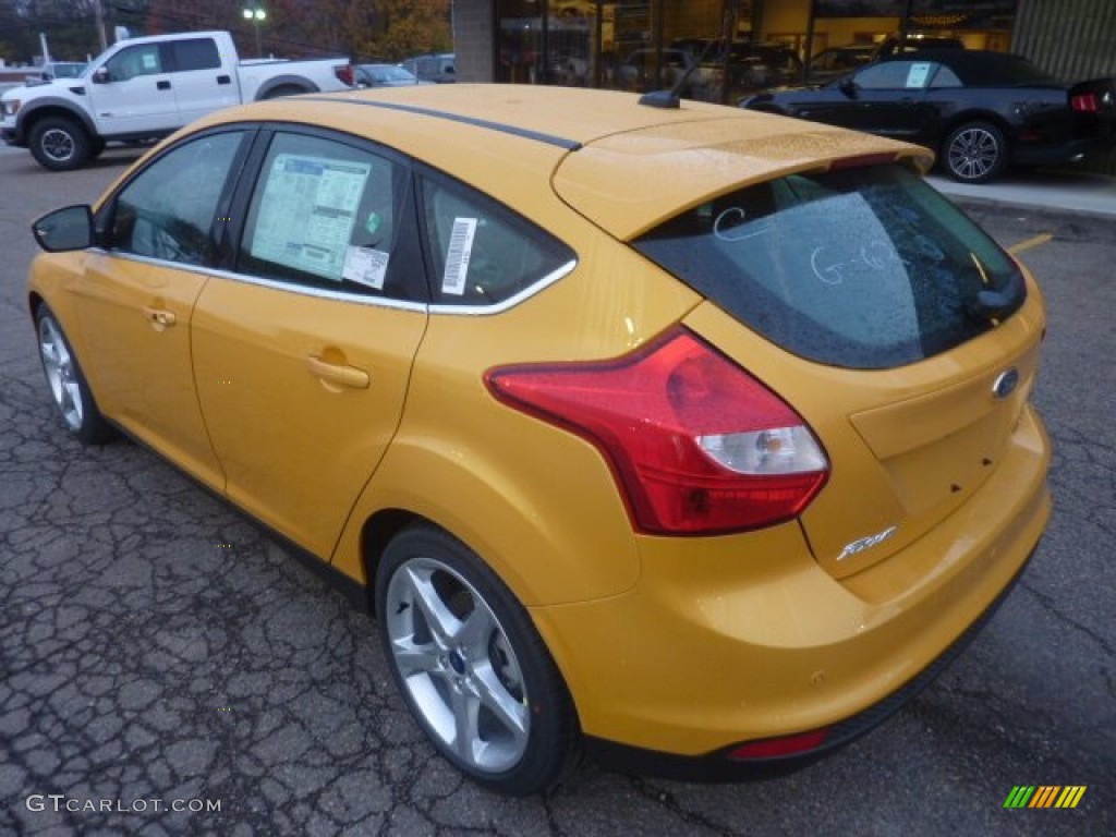 2012 Focus Titanium 5-Door - Yellow Blaze Tricoat Metallic / Charcoal Black Leather photo #2