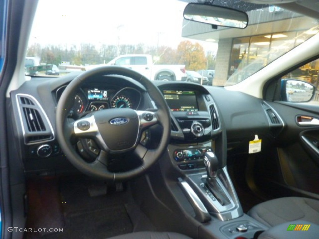 2012 Ford Focus Titanium 5-Door Charcoal Black Dashboard Photo #55889543