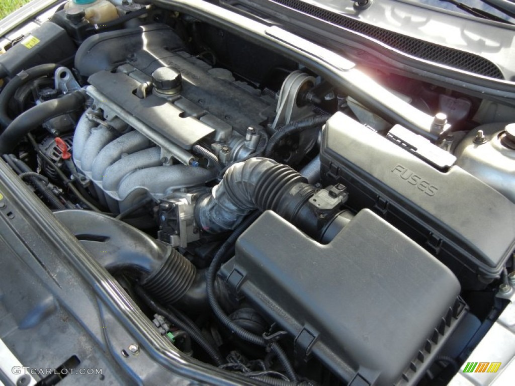 2001 Volvo V70 2.4 2.4 Liter DOHC 20 Valve Inline 5 Cylinder Engine Photo #55891414