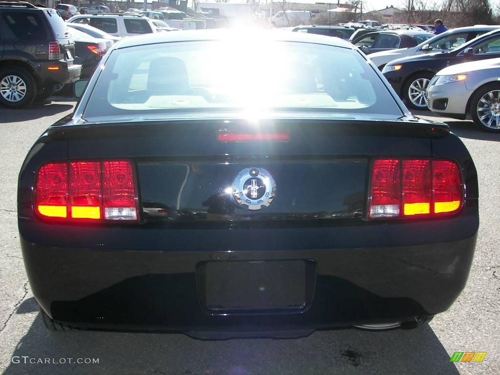 2009 Mustang V6 Coupe - Black / Light Graphite photo #20