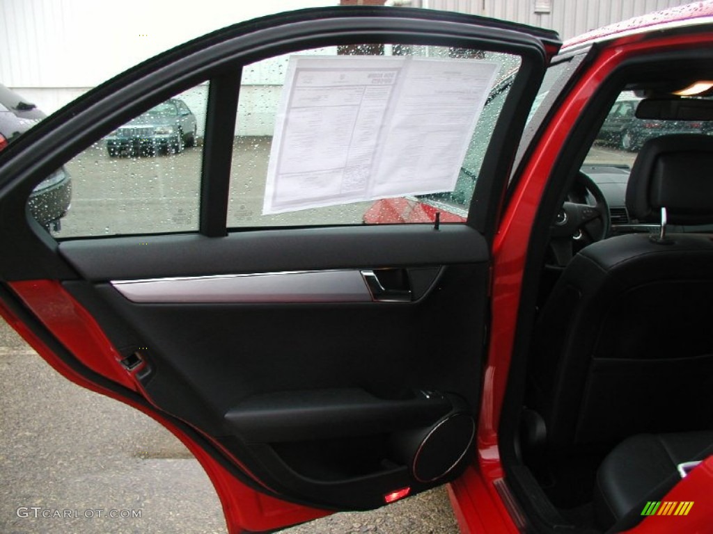 2008 C 300 4Matic Sport - Mars Red / Black photo #11
