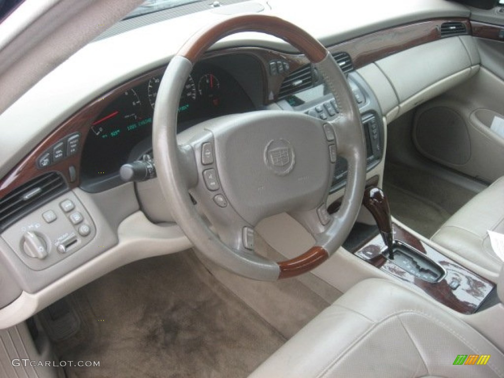 2005 Cadillac DeVille DTS Cashmere Steering Wheel Photo #55893136