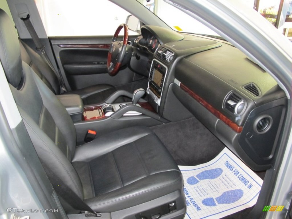 Black Interior 2004 Porsche Cayenne Tiptronic Photo #55894498